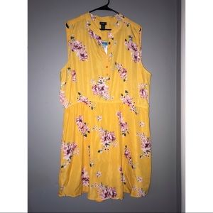 Pretty floral yellow dress! Size 3x